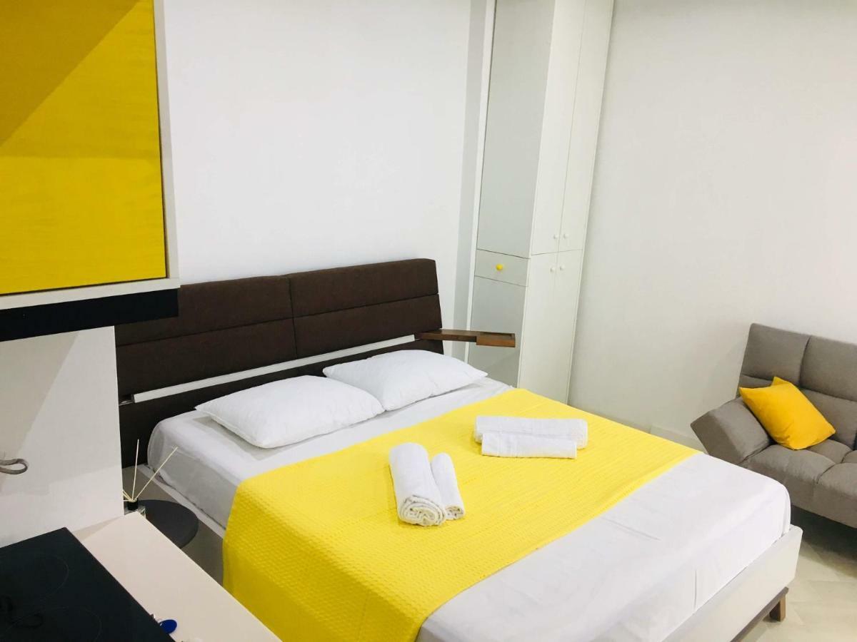 Yellow Room With Sea View Махінджаурі Екстер'єр фото
